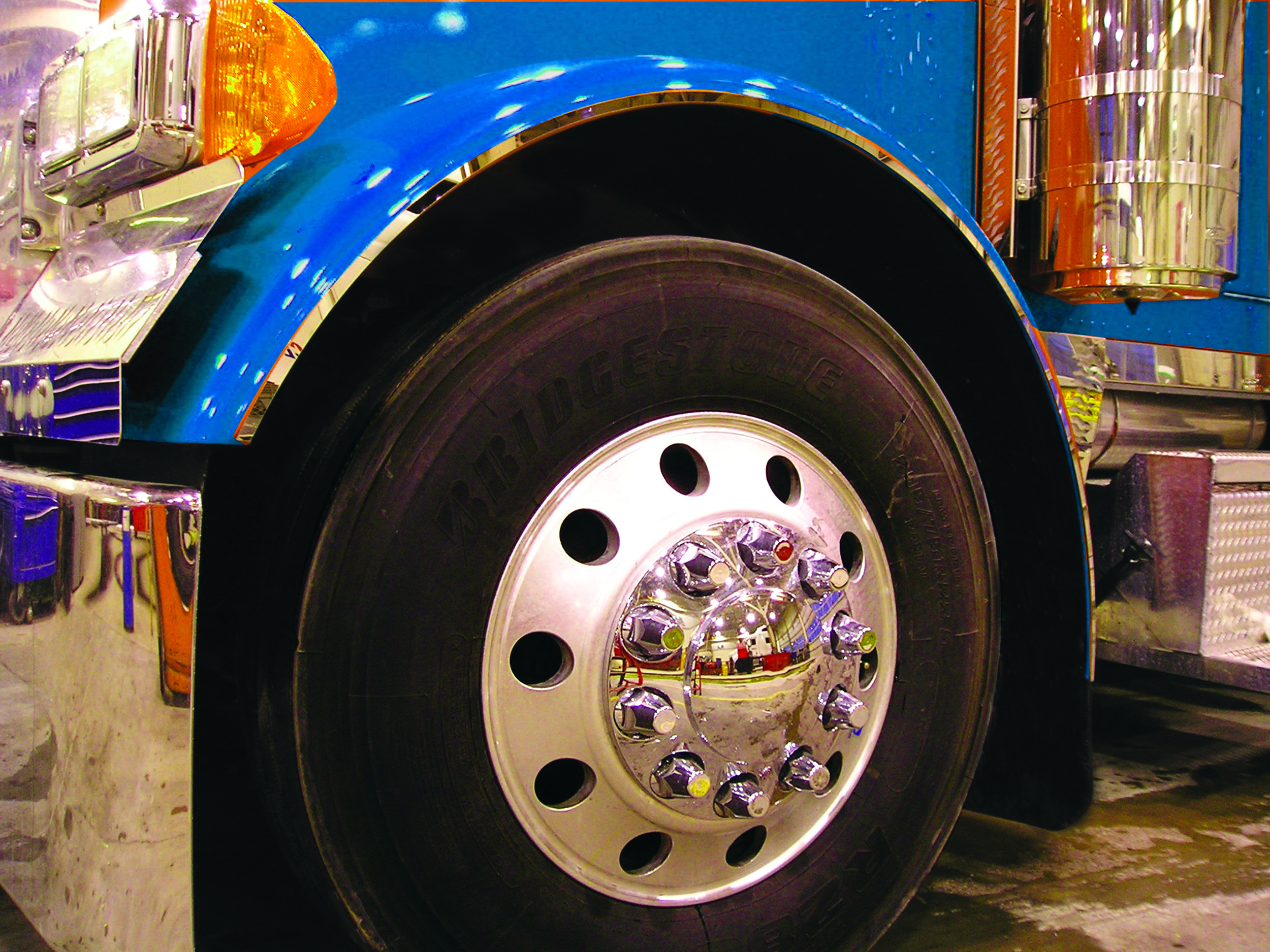 Peterbilt, 379 Front Side Fender Trim
