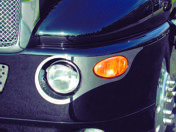 Kenworth, T2000 Headlight Accent