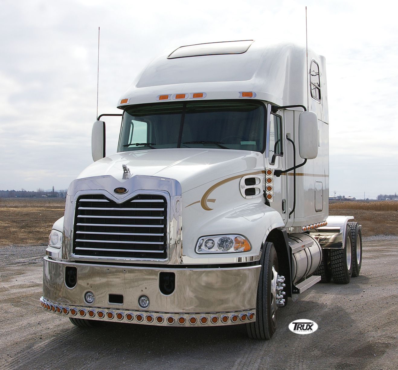 Mack, Vision Bumper Light Bar with 28 x 2inch LED & Bezels