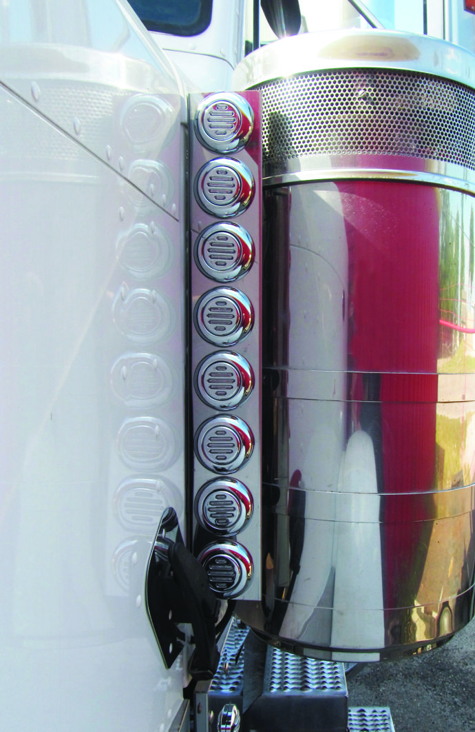 Peterbilt, 379 Front Air Cleaner Light Bar with 16 X 2inch Clear Flatline LED, Bezels & OEM Ready Plug, (2005+)