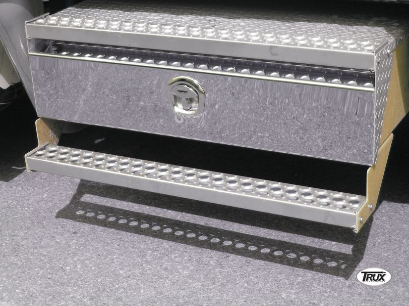 Western Star, 48 Side Battery Box Cover, New Latch Style
