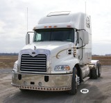 Mack, Vision Bumper Light Bar with 28 x 2inch LED & Bezels